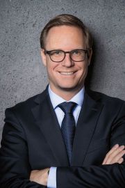 202403 IHKplus Michael Metten Foto Fa Metten