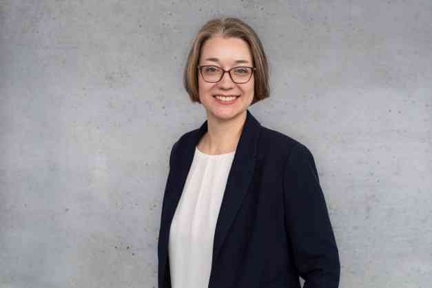 Dr.Bettina Fettich-Biernath