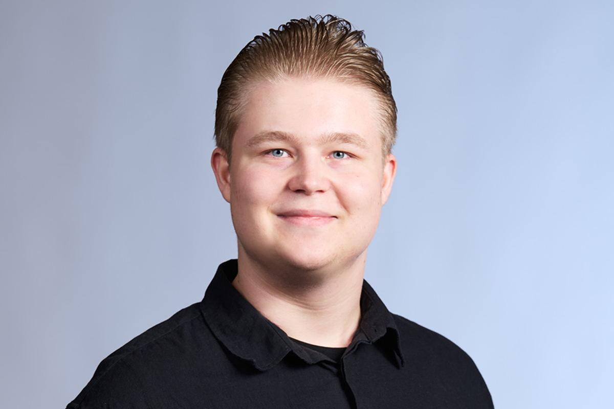 Eric-Joey Elstner (Auszubildender)