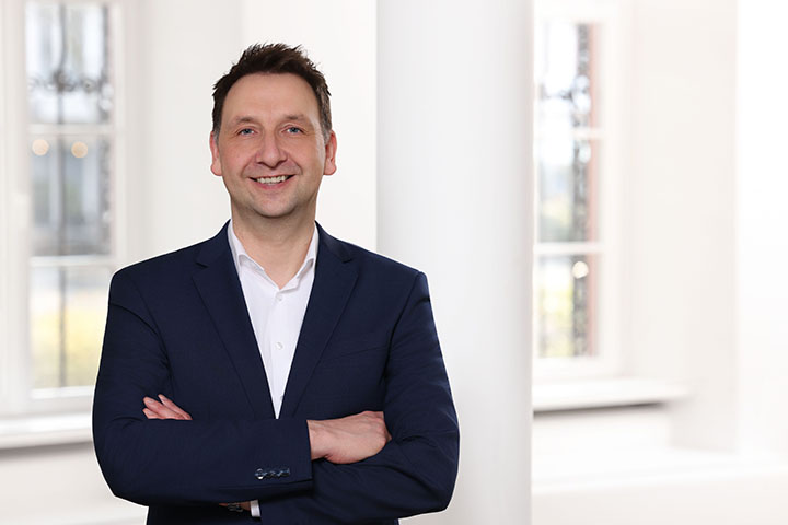 Dr.Michael Vössing