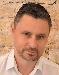 Professor Dr. Jörg Funder