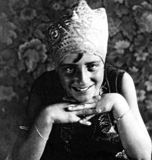 Alice Rosenbaum
