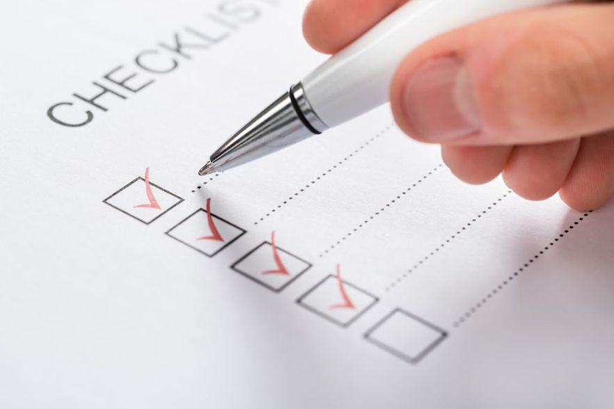 Abhaken einer Checkliste