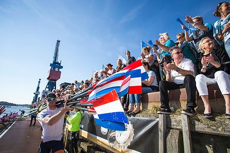 Ruderer beim SH Netz Cup im Kreishafen Rendsburg