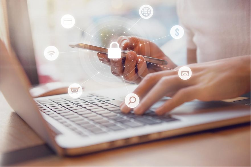 Datensicherheit an Laptop und Smartphone