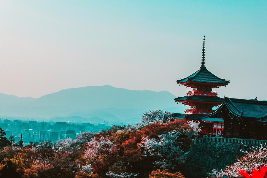 Japan Landschaft und Gebäude