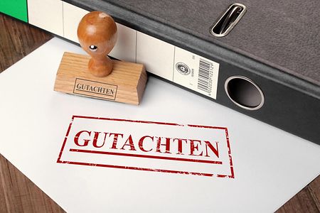 Symbolbild Gutachten