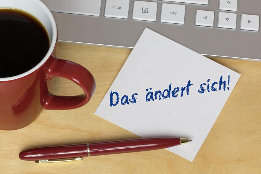 ein Blatt, auf dem steht: das &auml;ndert sich