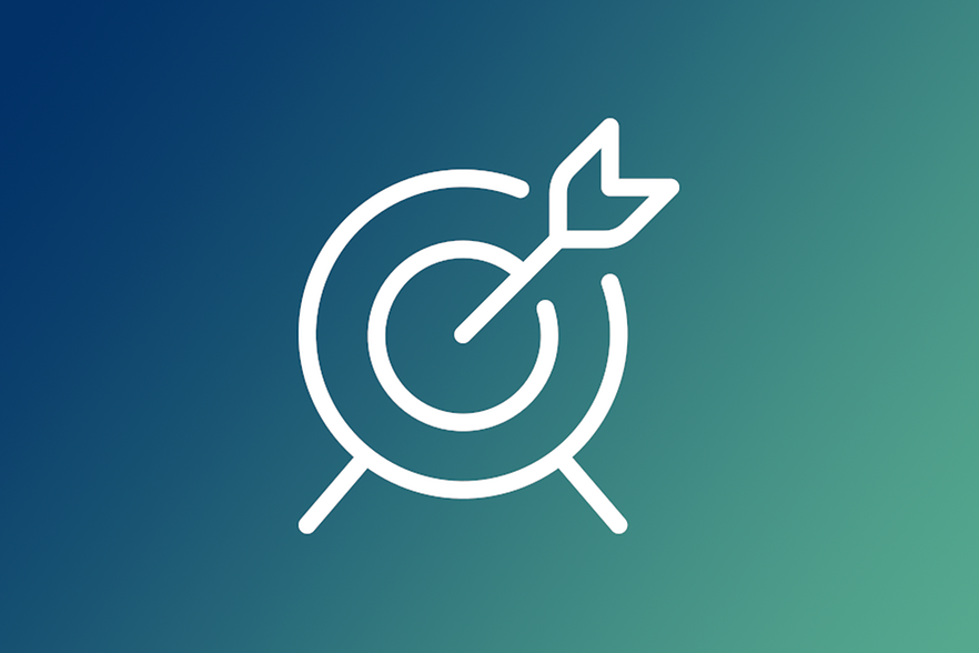 Ein weißes Icon zeigt eine Zielscheibe mit einem Pfeil.