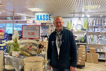 Filialleiter Lars-Uwe Meyborg im Gesch&auml;ft in Kappeln.