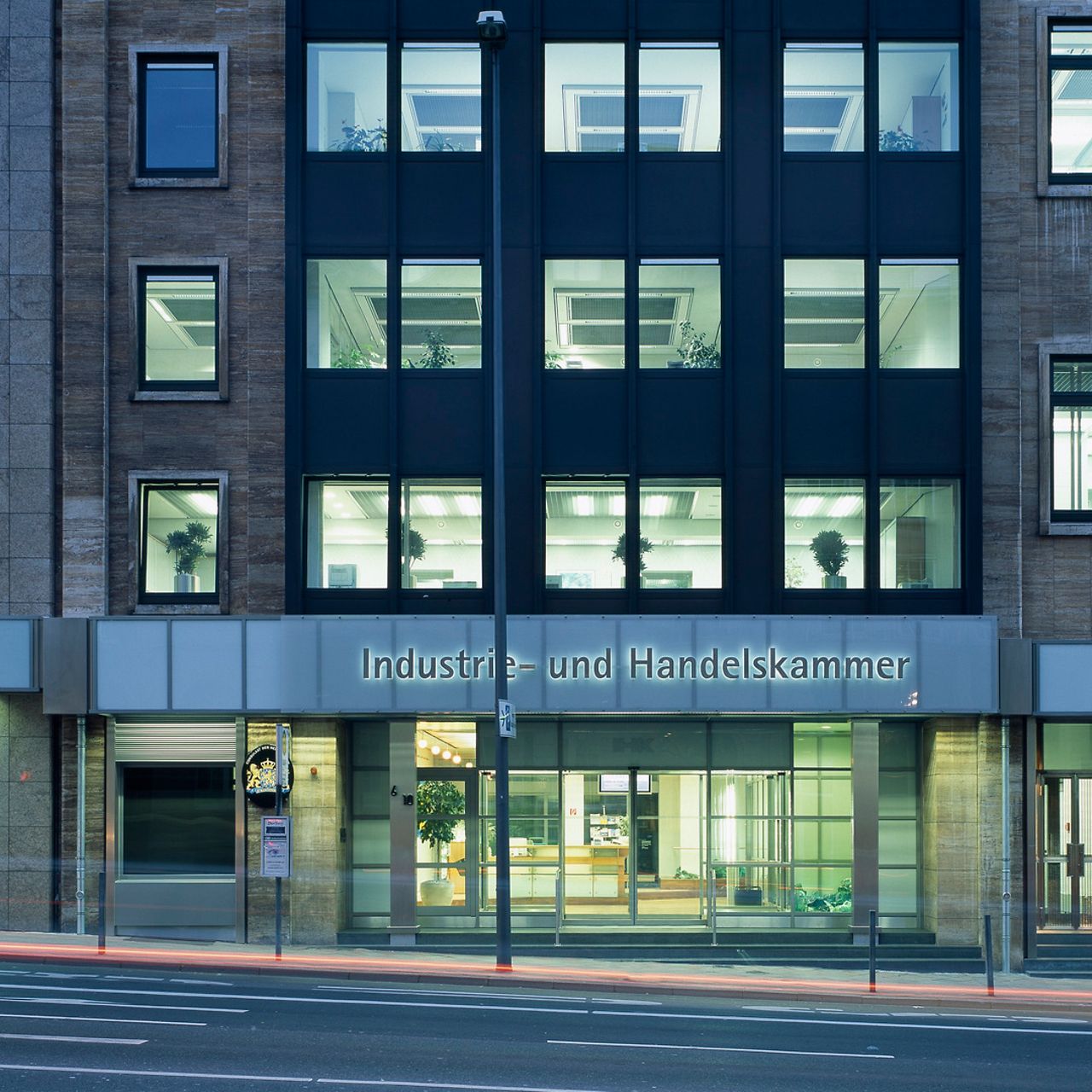 IHK Aachen, Haupteingang