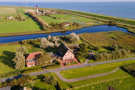 Luftbild vom MeerLand Hotel auf Pellworm