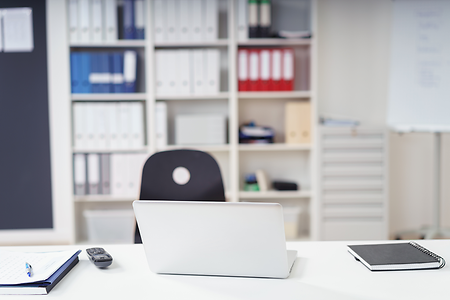 Arbeitsplatz AdobeStock_101805182