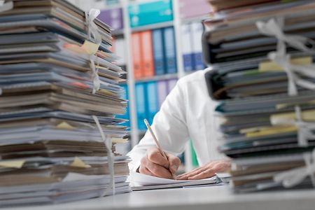B&uuml;rokratie AdobeStock_191513656