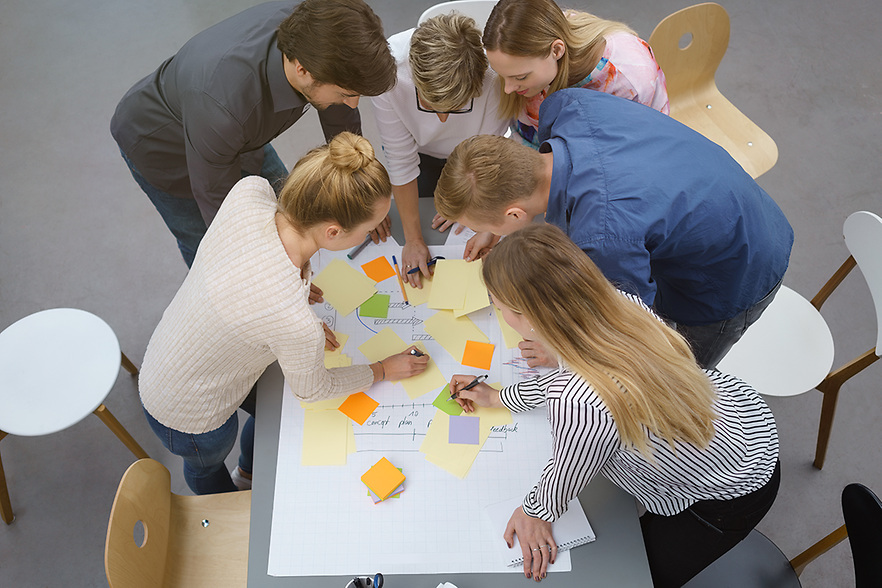 Weiterbildung Gruppe AdobeStock_159935478