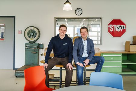 Florian Krohm (Kommissarische Leitung RUB-Makerspace) und Marc Seelbach (Direktor Wordfactory)