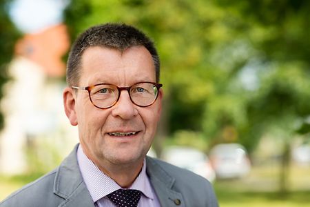 Portr&auml;t Dr. Bernd-Dietmar Lepsow