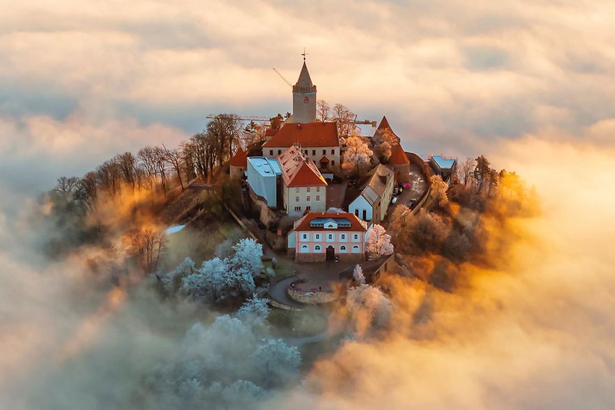Leuchtenburg_Nebel_Inet_nurOwi