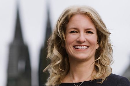 IHK-Pr&auml;sidentin Dr. Nicole Gr&uuml;newald