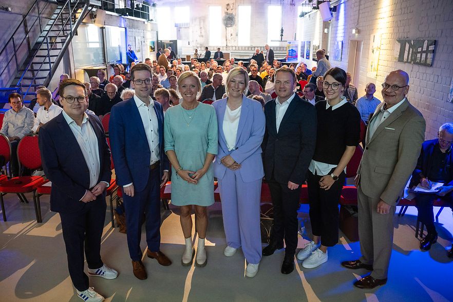 Gruppenbild des IHK-Nachfolgeforums