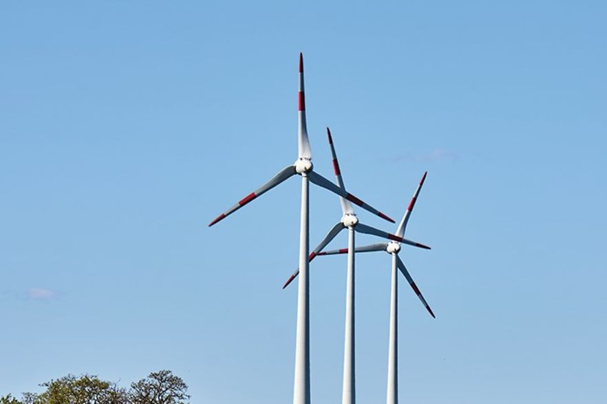 auftakt PV_Windkraft_elxeneize_AdobeStock_272683980