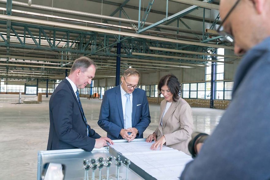 20250909_Wirtschaftsministerin_Jena_Inet_nurOwi