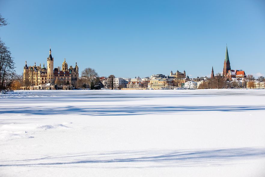 Schweriner Schloss im Winter