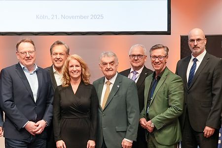 Gruppenfoto aller beteiligten Protagonisten beim Tag der Sicherheit
