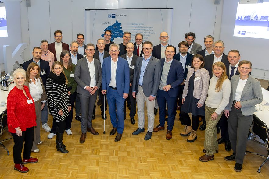 Gruppenbild: IHK Nordwestfalen, Regionalausschuss M&uuml;nster, Oberb&uuml;rgermeister