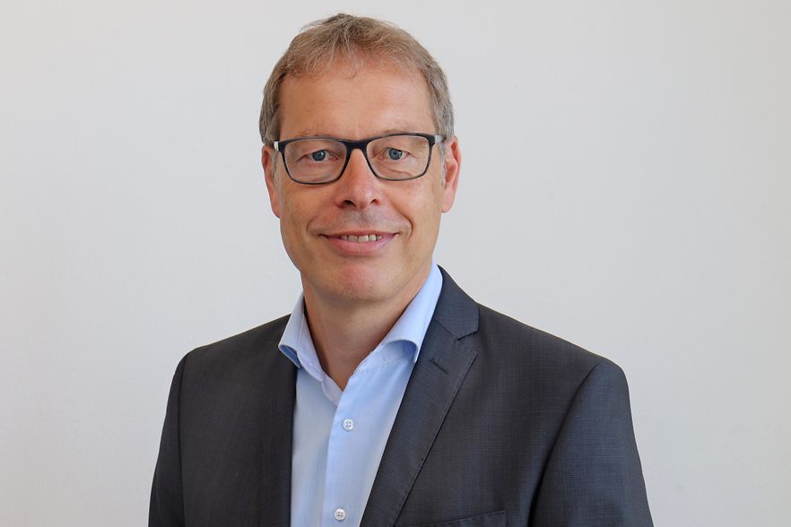 Andreas M&uuml;mken