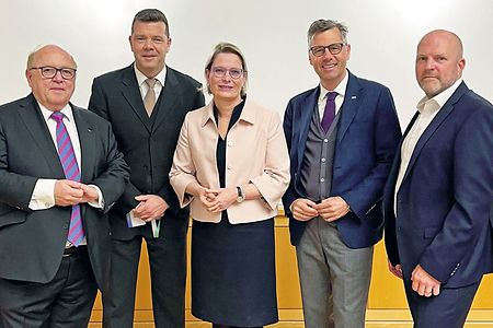 Veranstaltung-mit-Bundesjustizministerin-und-Industrieklub