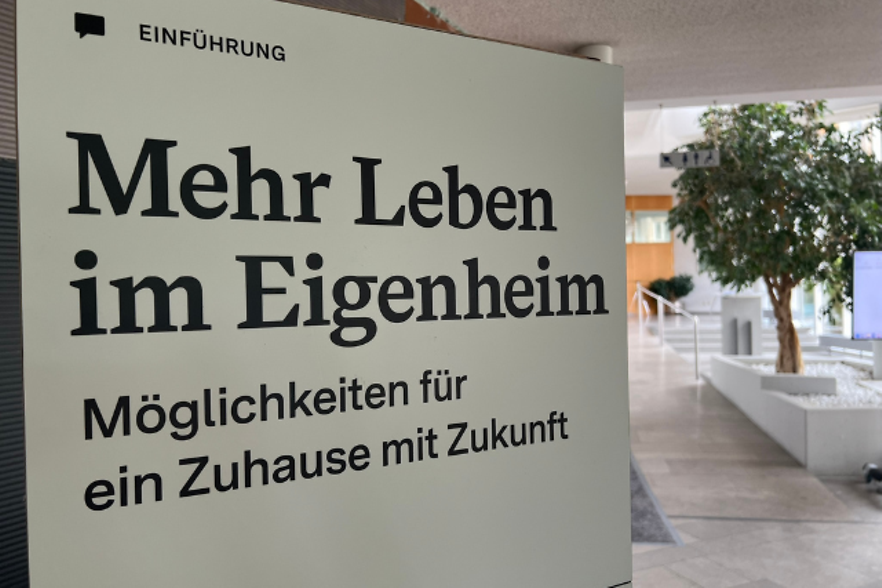 PM 104 Wanderausstellung Plakat
