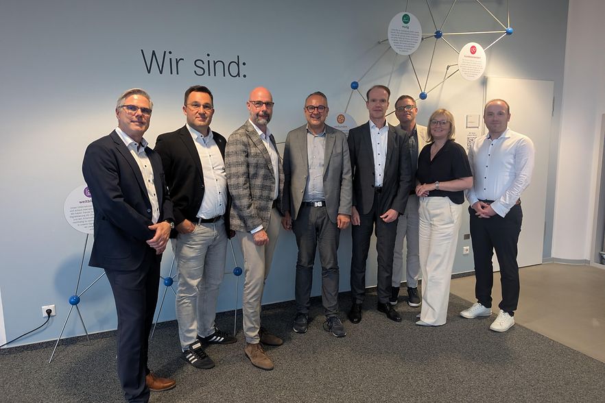 Das Foto zeigt die Organisatoren des Kommunalen Wirtschaftsgespr&auml;chs