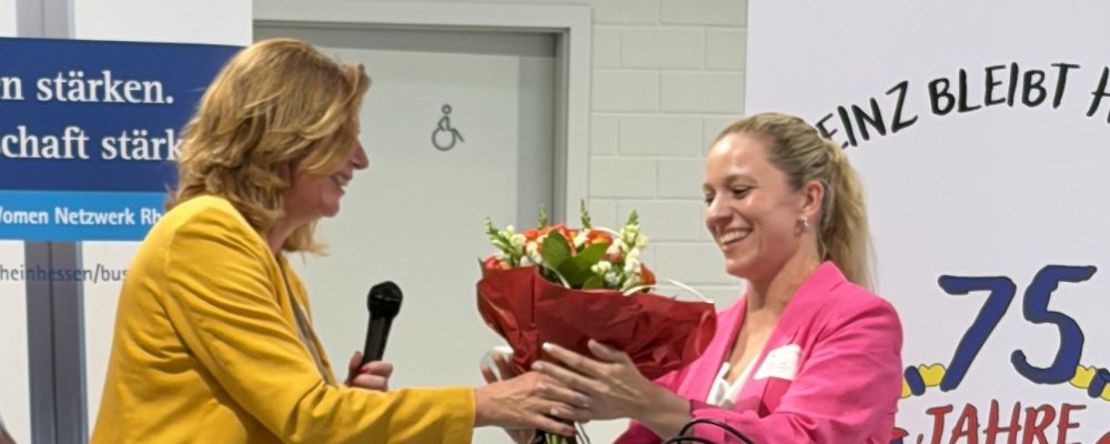 links Karina Szwede, rechts Katharina Heinz