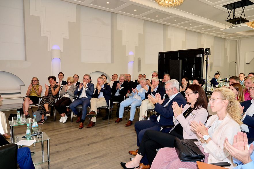 Vollversammlung 31.09.2026