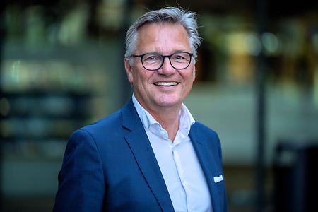 Portr&auml;tfoto von J&ouml;rn Wahl-Schwentker