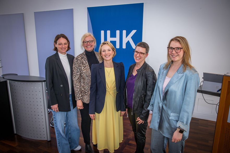 0310 IHK Business Women 02 Schuetze_010