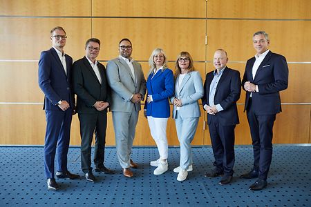 Hauptgesch&auml;ftsf&uuml;hrer und Pr&auml;sidiumsmitglieder der IHK Darmstadt