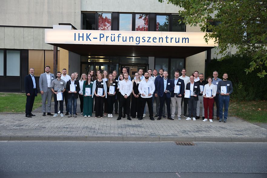 Gruppenfoto Bestenehrung Weiterbildung