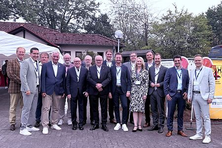 Gruppenfoto der Verantwortlichen