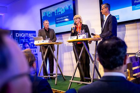 Podium Oberb&uuml;rgermeisterstichwahl_Osnabr&uuml;ck